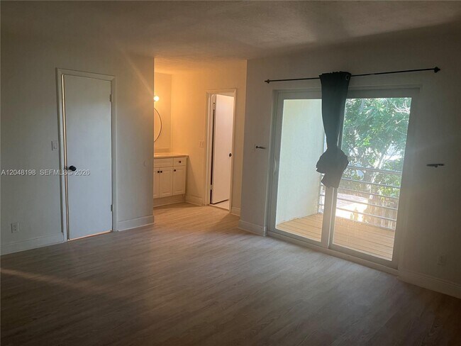 Building Photo - 5952 NW 25th Pl