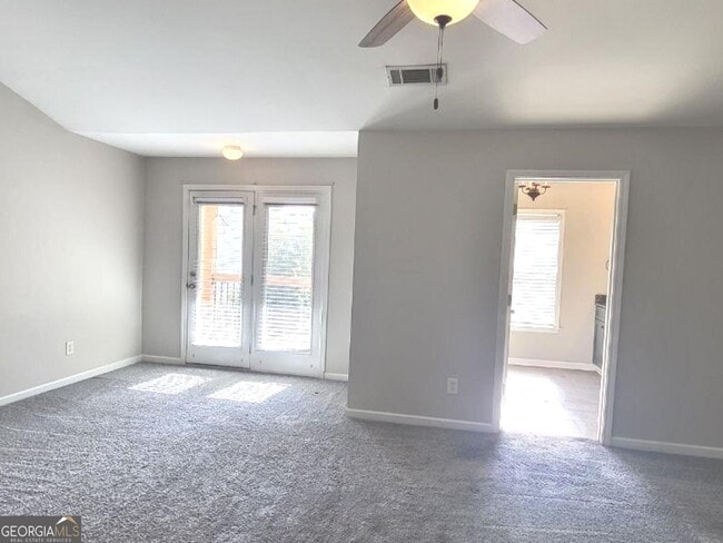 Building Photo - 45 Newnan Lakes Dr