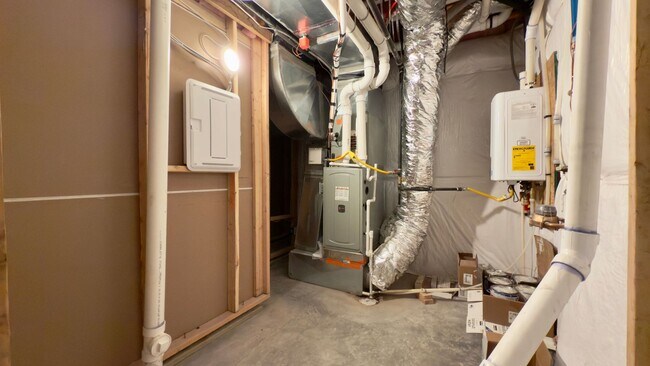 Building Photo - Modern Single-Family Home in Desirable Gold Hill Mesa — Built in 2021