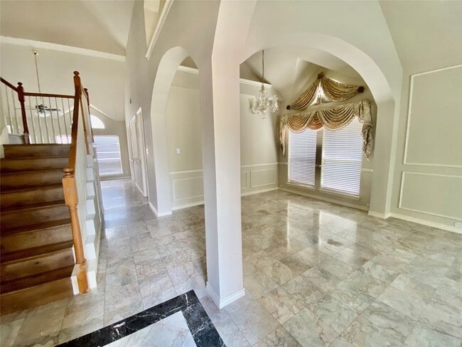 Building Photo - 8004 Case Dr