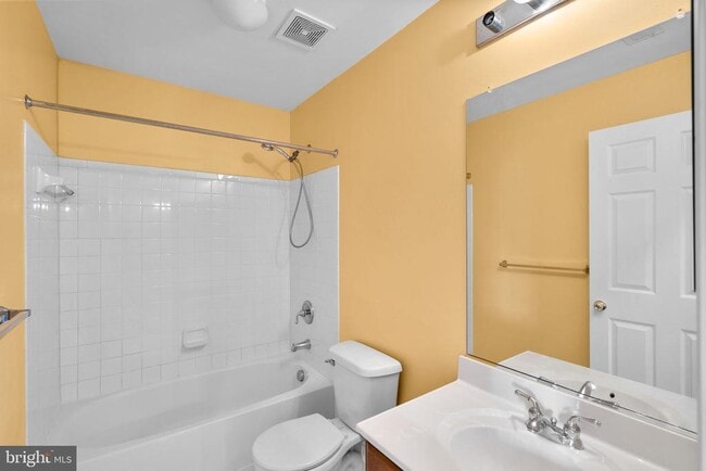 Building Photo - 7129 Water Oak Rd