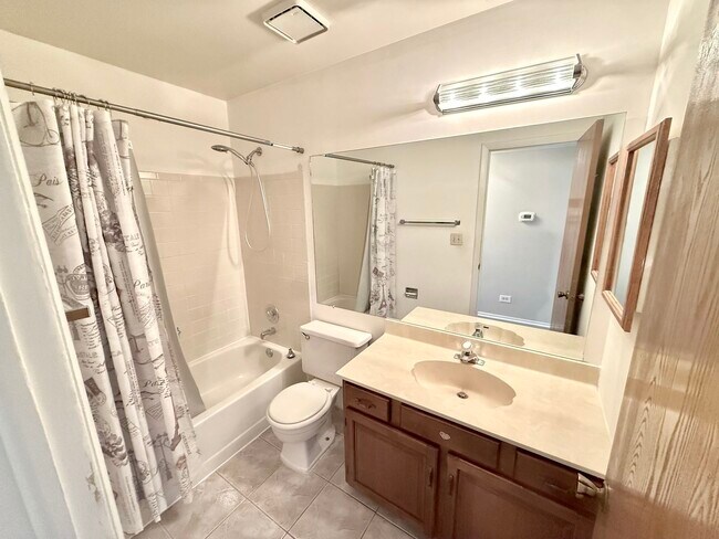 Building Photo - 601 Hanover Ct