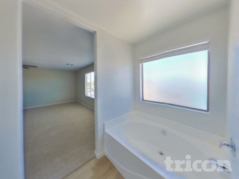 Building Photo - 34113 N Alison Dr