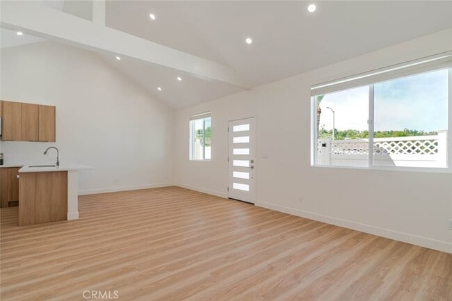 Building Photo - 7570 Chaminade Ave