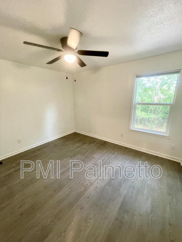 Building Photo - 138 Villa Ct