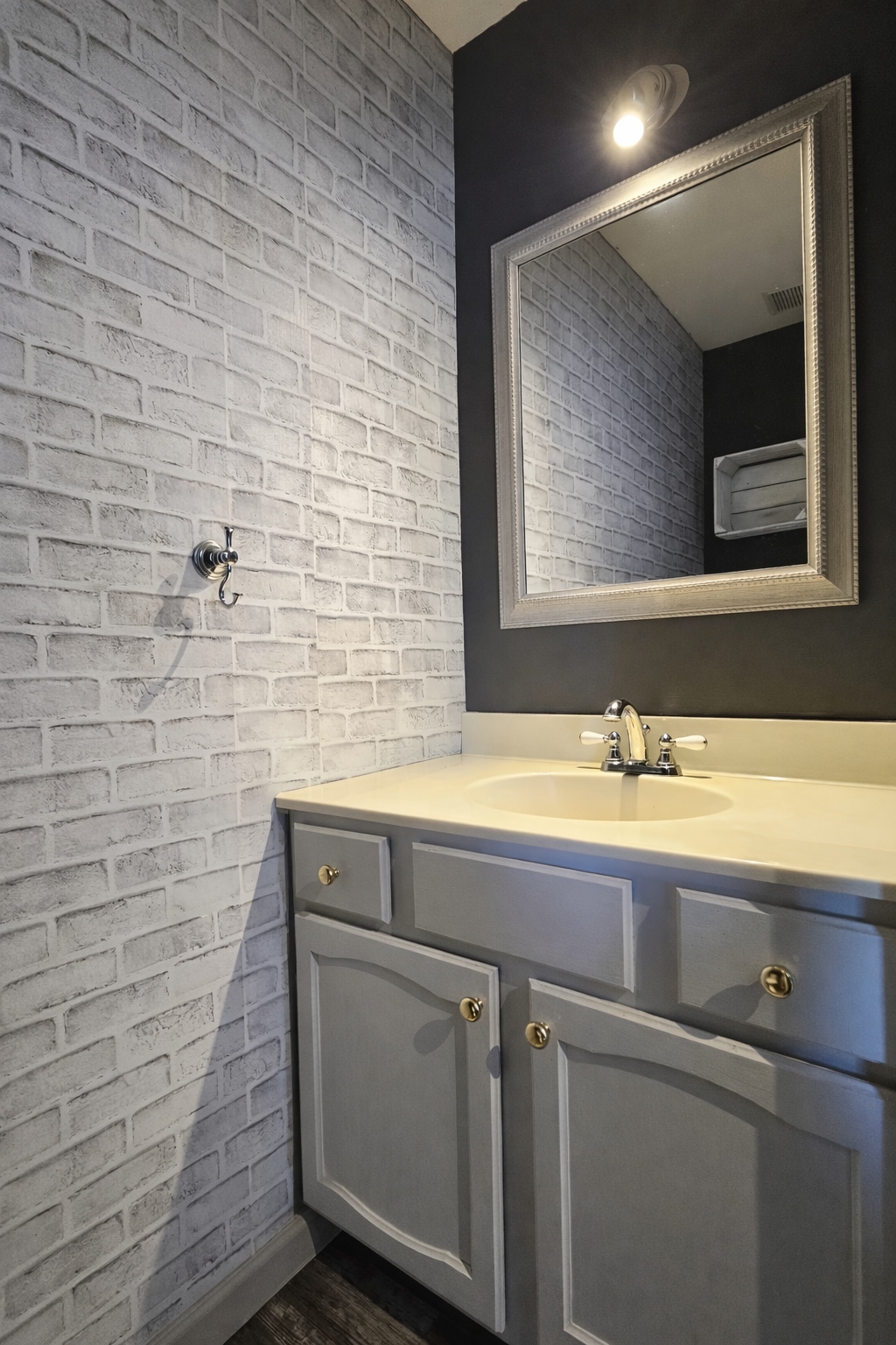 Building Photo - 27 Penny Ln