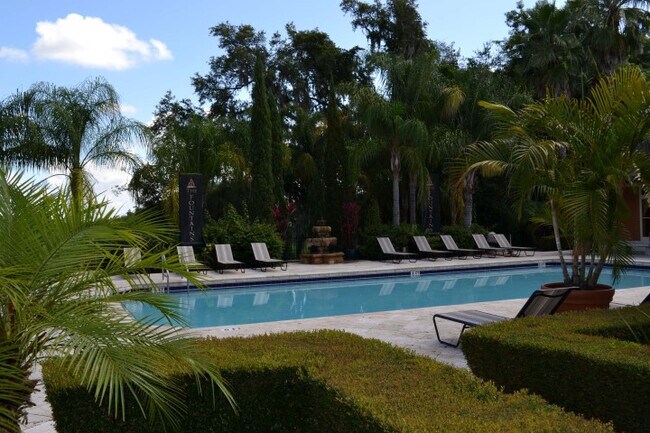 Building Photo - Spectacular 1BR/1BA Condo in the heart of ...