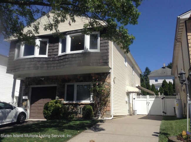 Primary Photo - 387 Woolley Ave