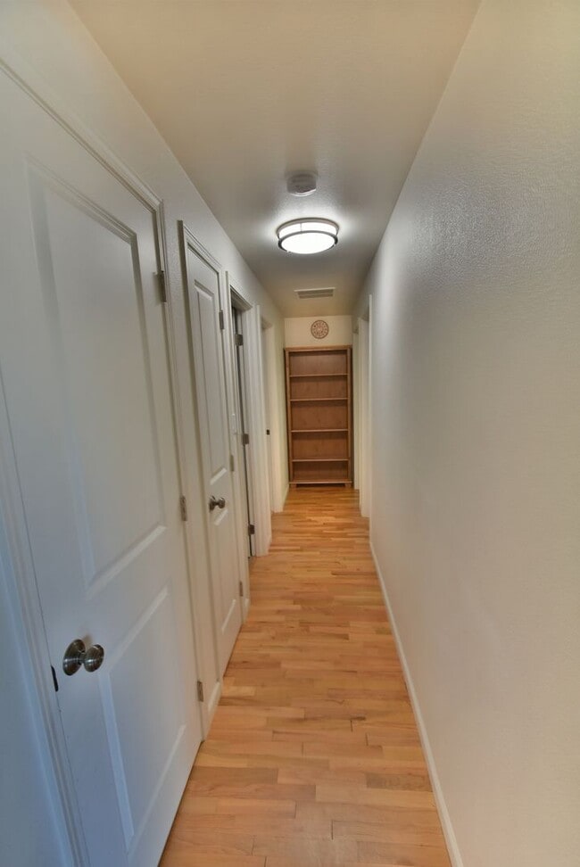 Building Photo - 3bd/2ba Lake Forest Park Home