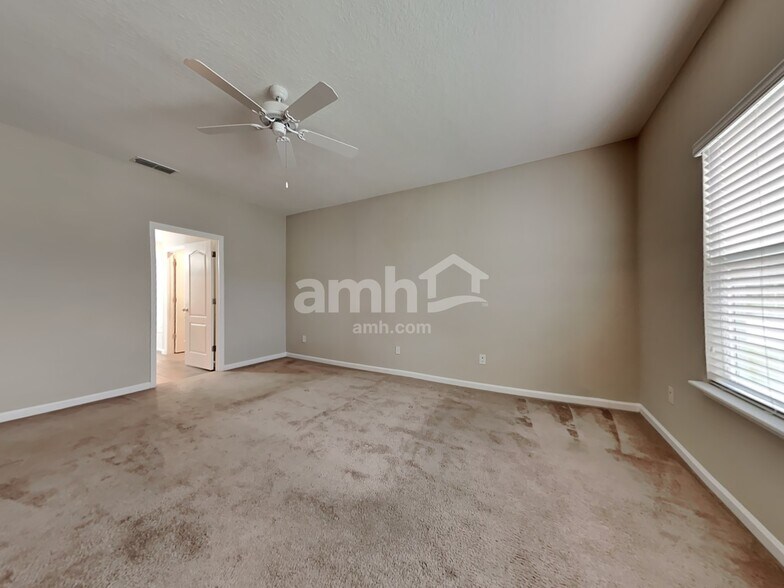 Building Photo - 120 Trumpco Dr