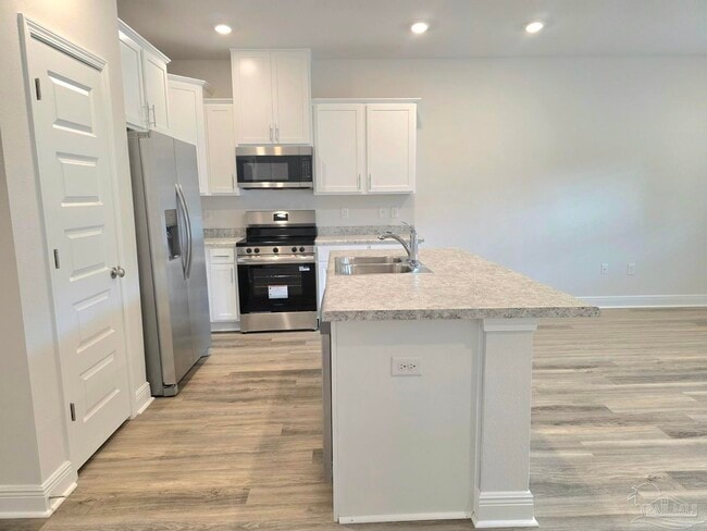 Building Photo - 1405 Maritime Dr