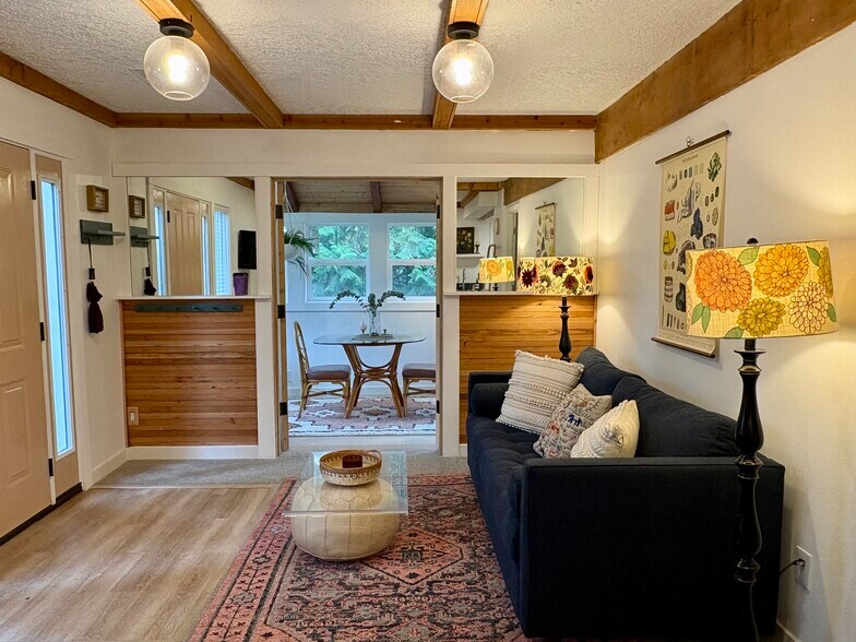 Building Photo - 1910 NW 108th Ave