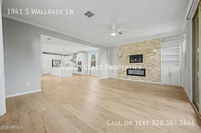 Building Photo - 1941 S Wallrade Ln