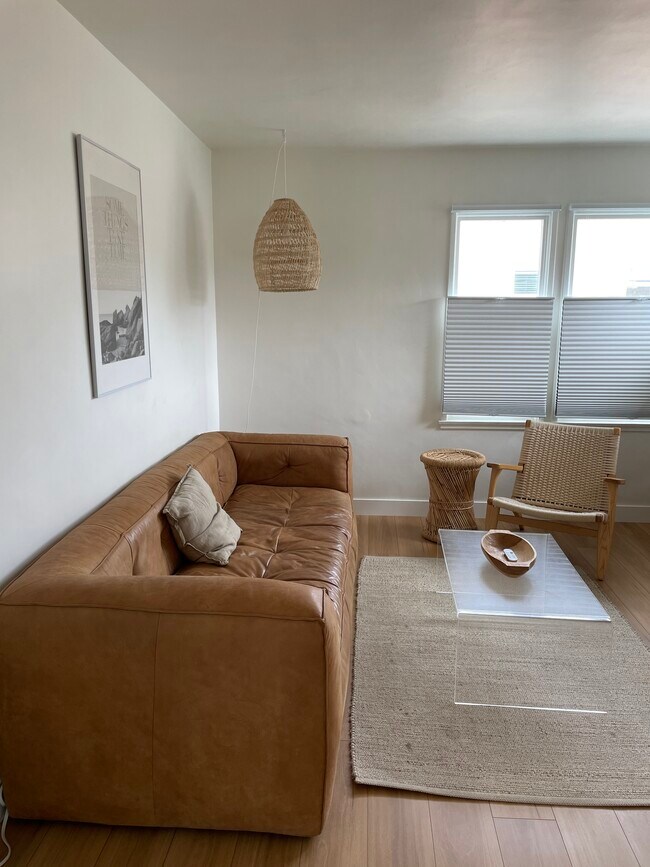 Primary Photo - 521 Arcade Dr