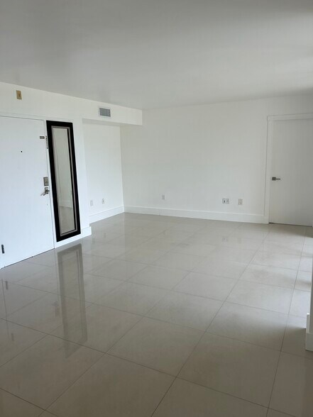 Building Photo - 2075 SW 122nd Ave