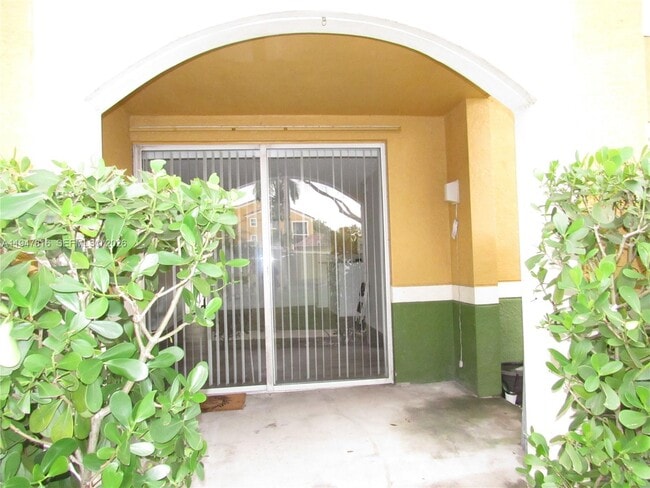 Building Photo - 2401 W Preserve Way