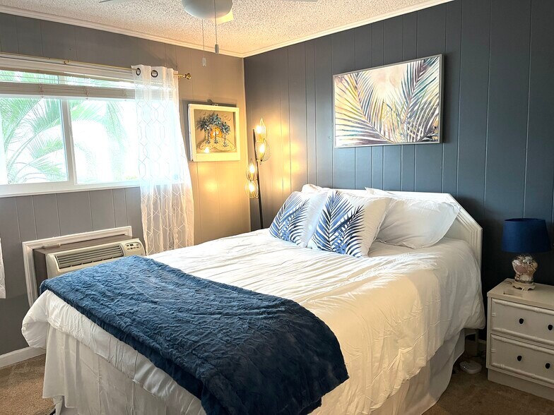 Building Photo - 1919 Spring St