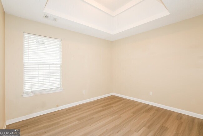 Building Photo - 3482 Creekview Dr
