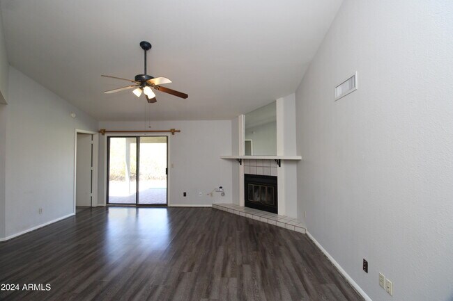 Building Photo - 3832 E Shomi St