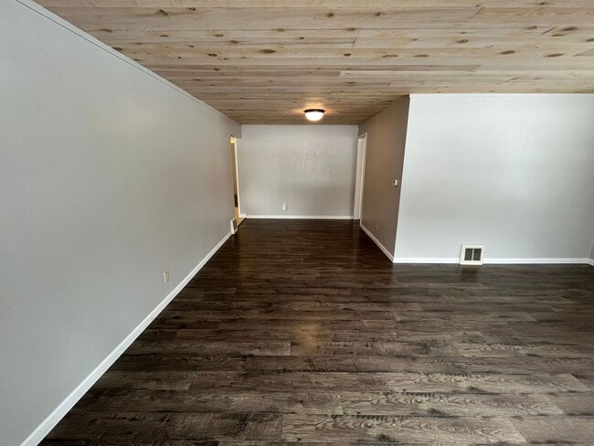 Building Photo - 2 Bed 1 Bath Single Family Home in Wausau