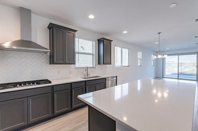 Building Photo - Pending/ Rented - New Mattamy Home!
