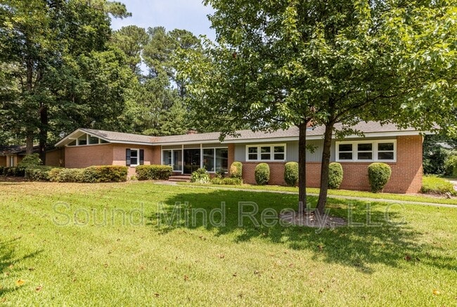 Building Photo - 3504 Hawthorne Rd