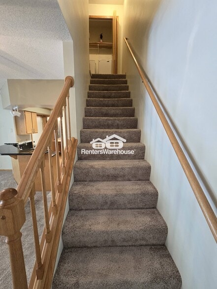 Building Photo - 10962 Highland Rd