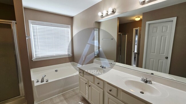 Building Photo - 223 Elmbrook Ln