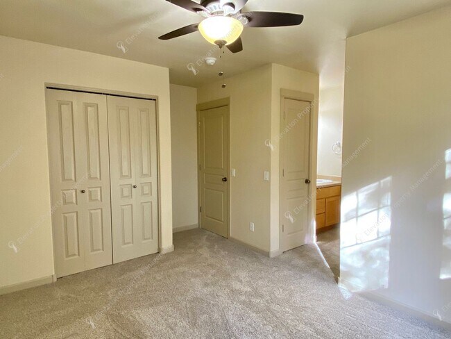 Building Photo - 2597 NW High Lakes Loop