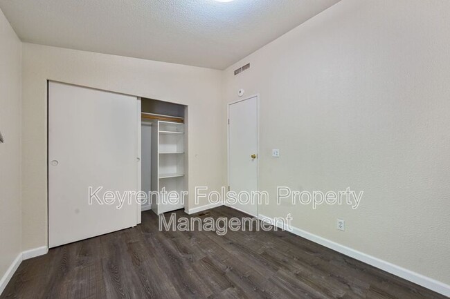 Building Photo - 2541 Deer Brush Ln