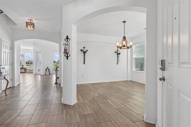Building Photo - 343 Blue Cypress Dr