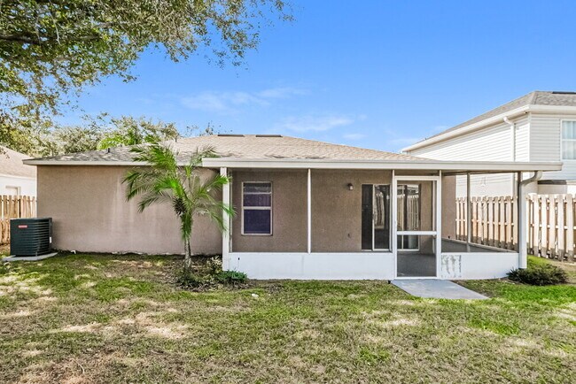 Building Photo - 12934 Lake Vista Dr