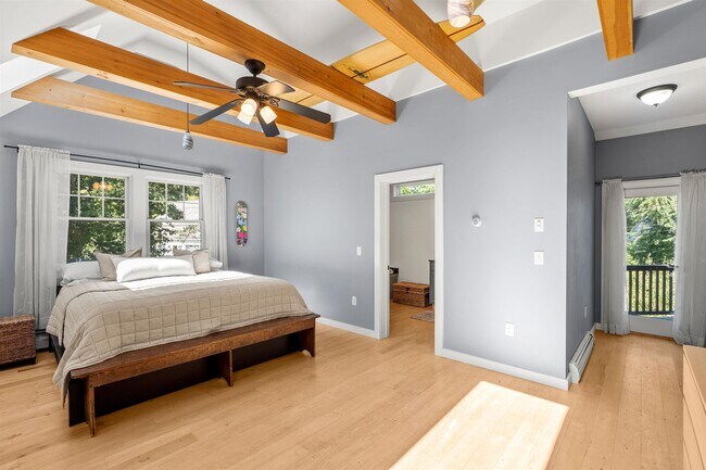 Building Photo - 4 Moccasin Ln