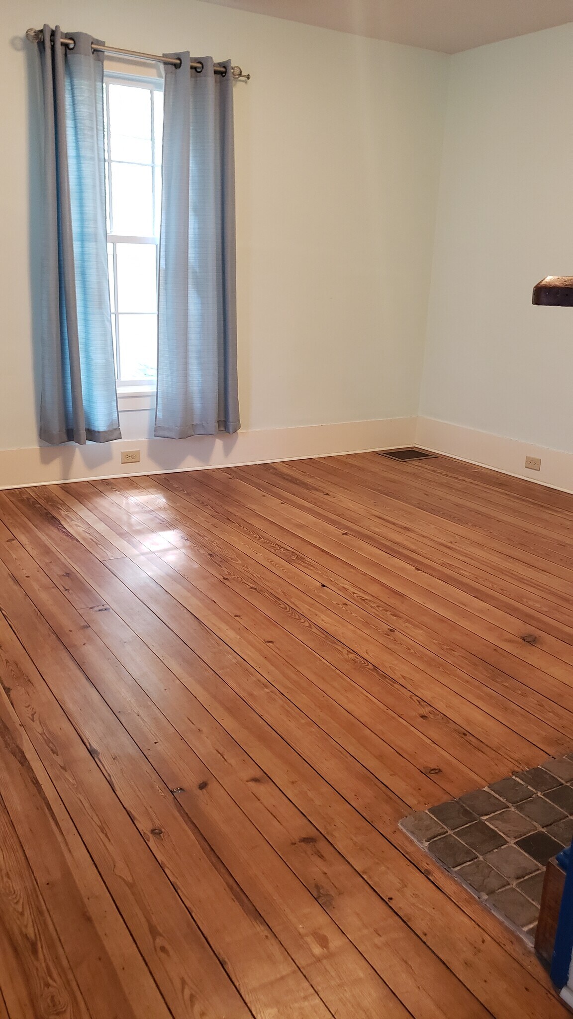 Building Photo - 503 Wachovia St