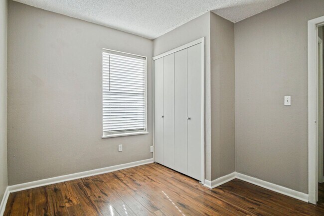 Building Photo - UPDATED 2bed 1bath in Bethany