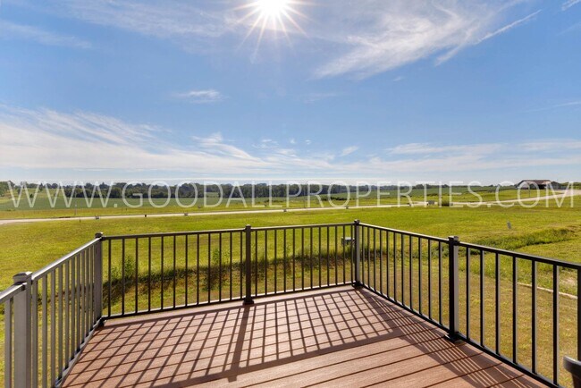 Building Photo - Stunning ranch-style home in Altoona featuring 4 bedrooms and 3 bathrooms, with a finished walk-o...