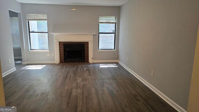 Building Photo - 1502 Huntingdon Chase