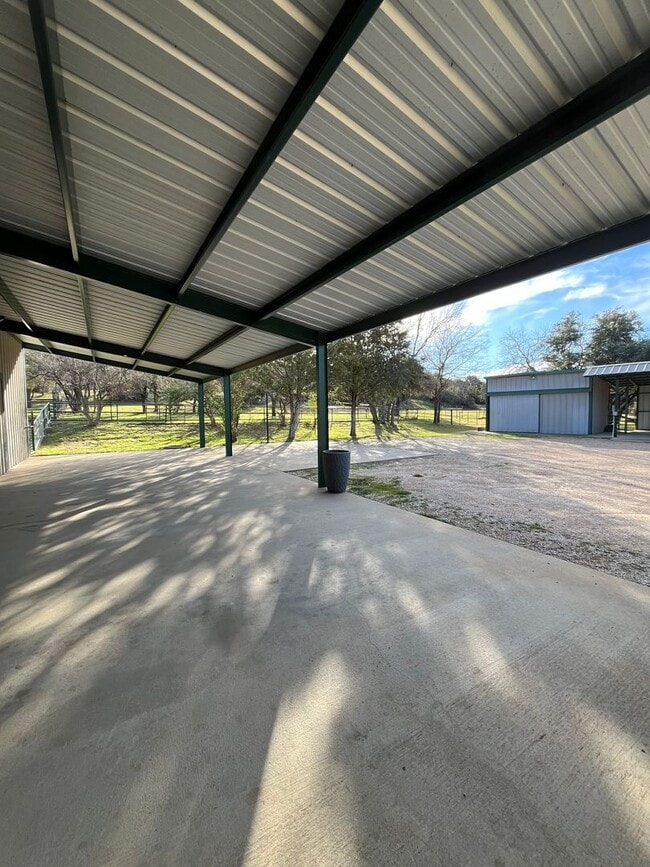Building Photo - Horse Property - POOL - Country living at ...