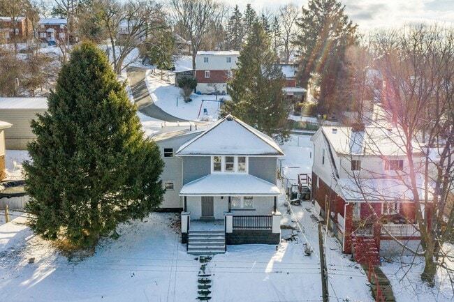 Building Photo - 3001 Home Ave