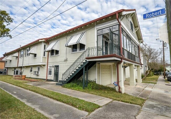 Building Photo - 4939 S Miro St