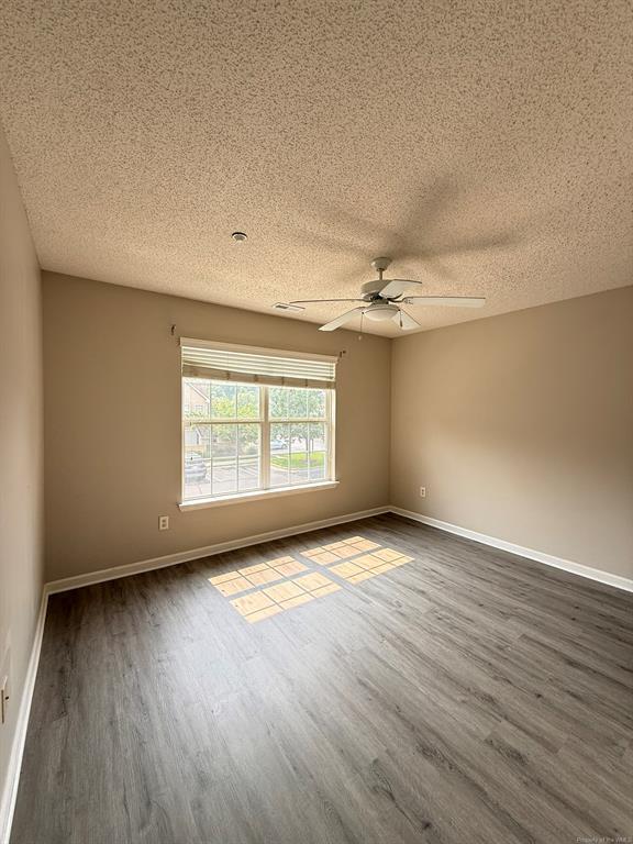 Building Photo - 1710 Duntrune Glen