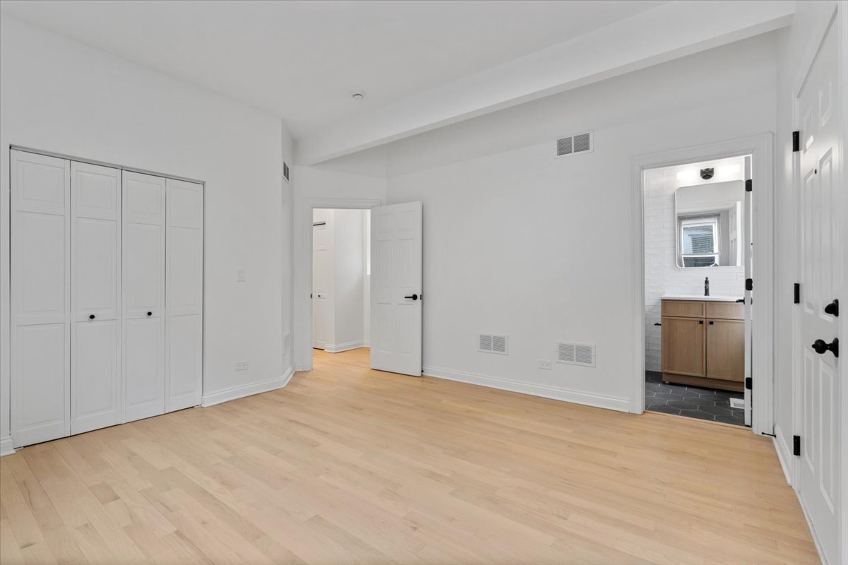 Building Photo - 2649 W Thomas St