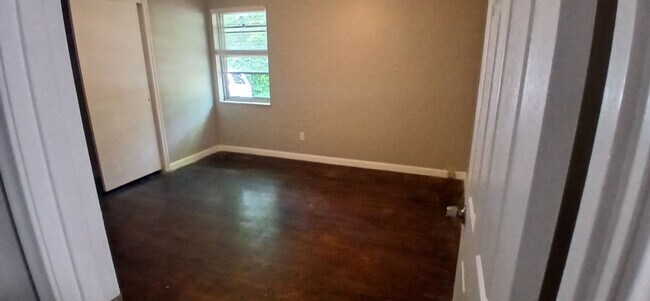 Building Photo - Charming 2 Bedroom Apartment in Cleveland, TN