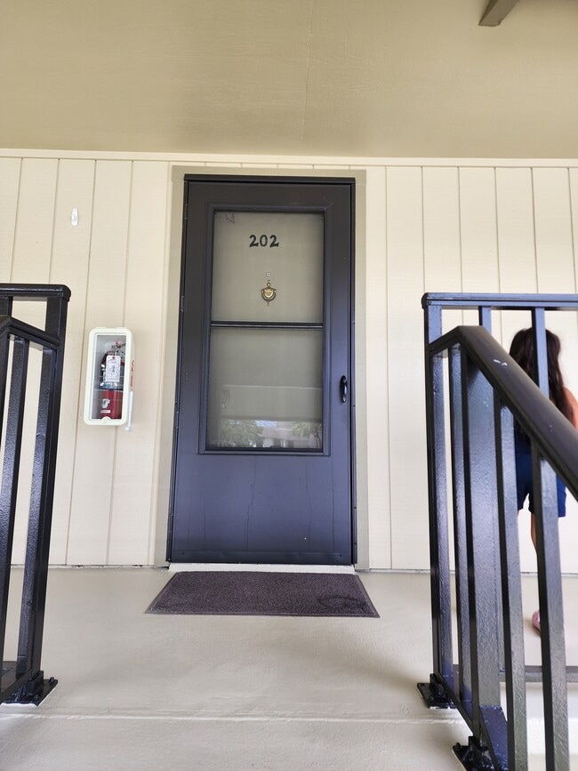 Building Photo - 28 Plantation Dr