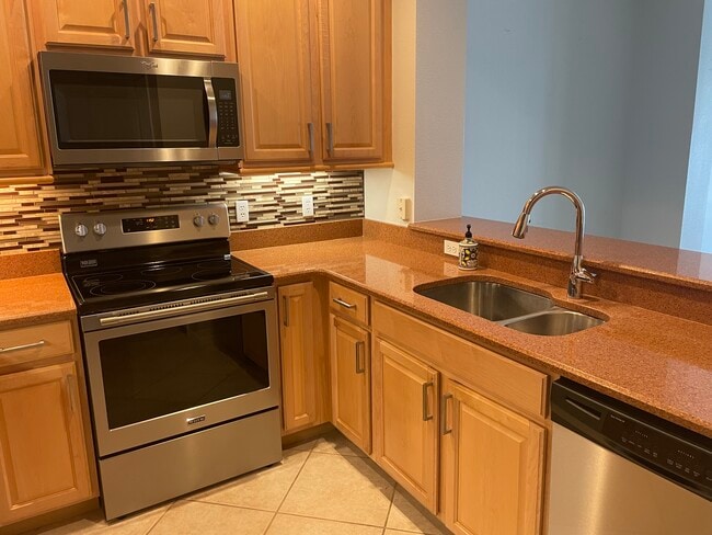 Building Photo - 1235 Travertine Terrace