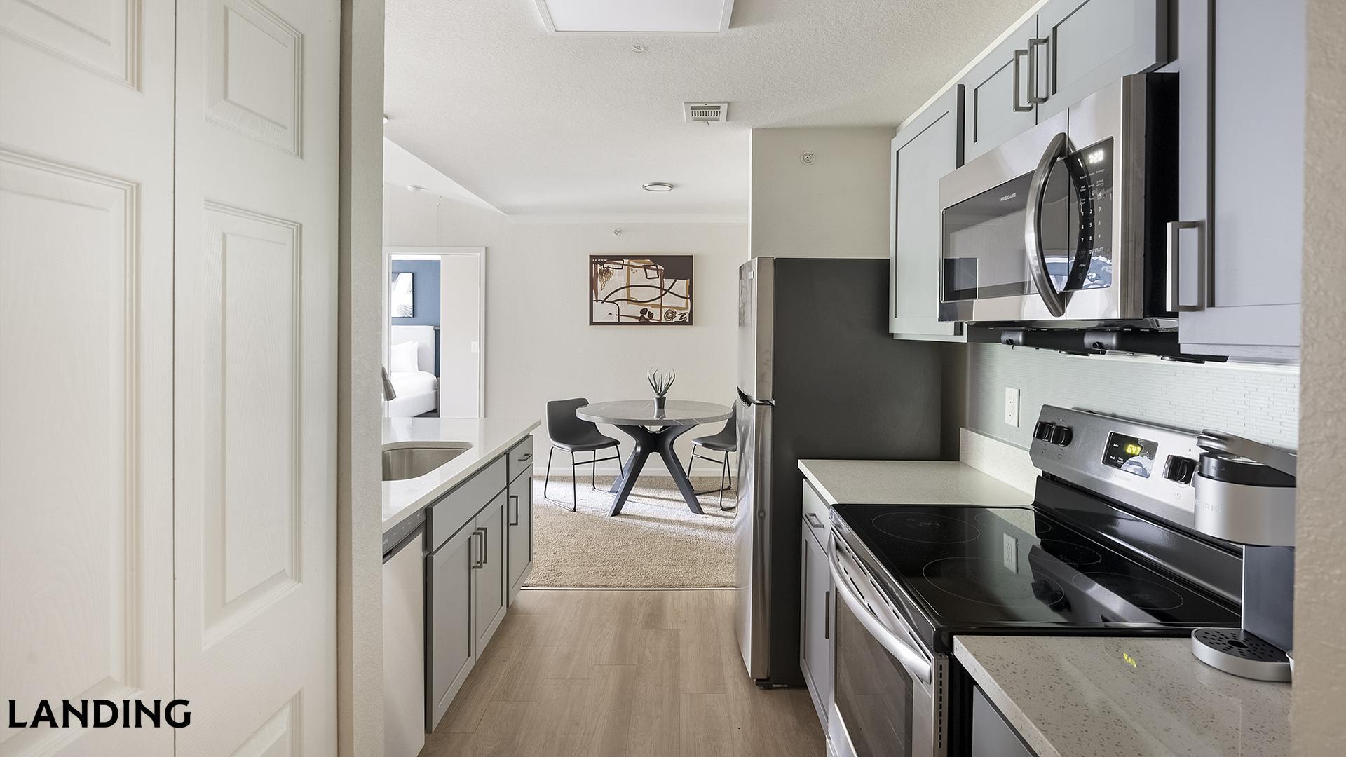 Building Photo - 210 Hillwood Blvd