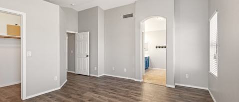 Building Photo - 1175 S Larkspur St
