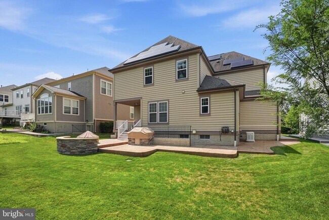 Building Photo - 428 Alder Dr