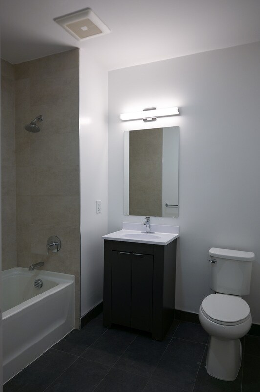 Building Photo - 276 Reock St