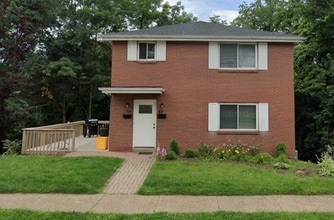 Building Photo - cen47